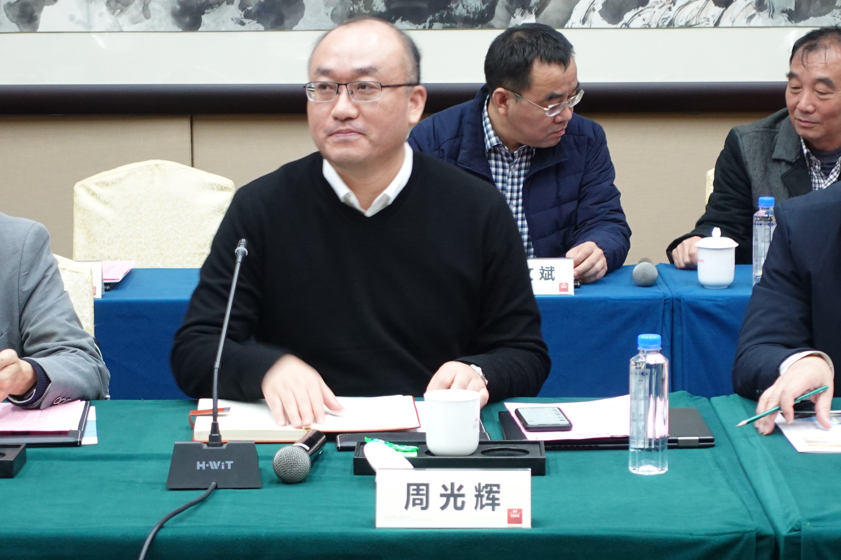 西交大高端裝備研究院蒞臨亨通參觀交流——智改數(shù)轉(zhuǎn),同享共筑(圖2) 西交大高端裝備研究院蒞臨亨通參觀交流——智改數(shù)轉(zhuǎn),同享共筑(圖2)