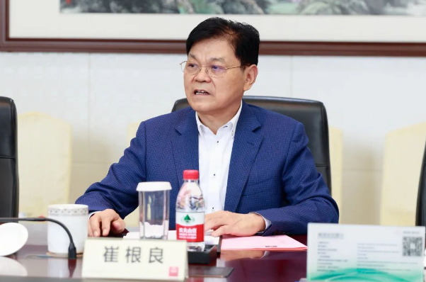 中央第十九巡回指導(dǎo)組調(diào)研亨通集團(tuán)(圖3) 中央第十九巡回指導(dǎo)組調(diào)研亨通集團(tuán)(圖3)